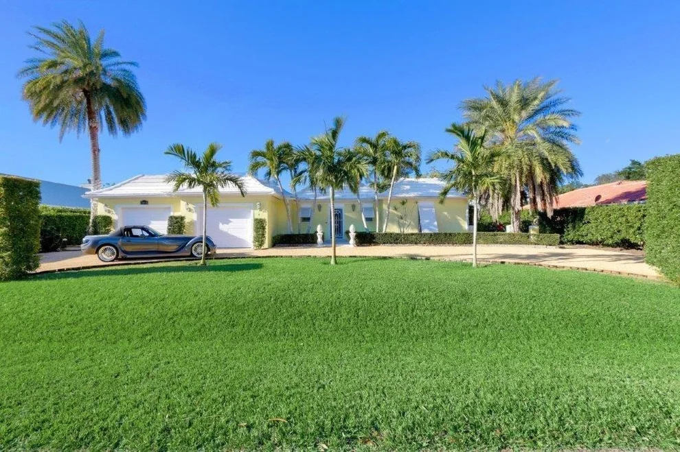 Unit for sale at 3091 SE Fairway W, Stuart, FL 34997