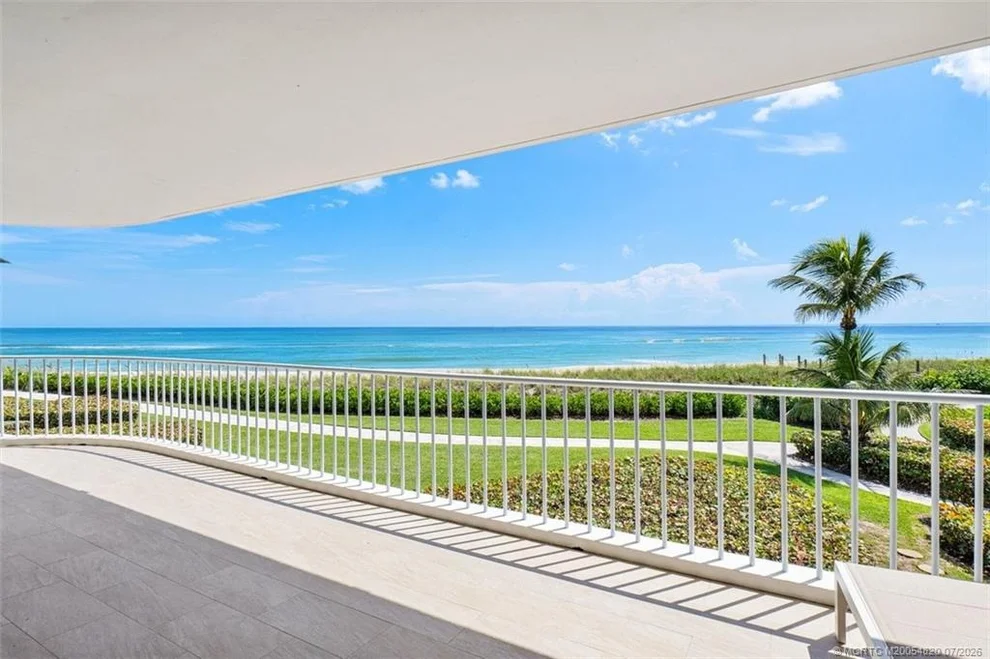 Unit for sale at 2001 SE Sailfish Point Boulevard, Stuart, FL 34996
