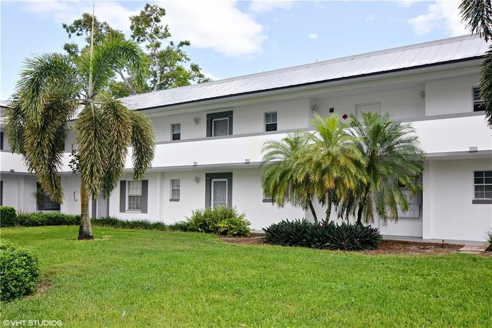 Unit for sale at 804 SE Central Parkway, Stuart, FL 34994