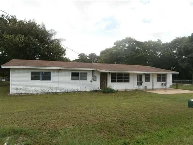 Unit for sale at 990 Emerald Avenue, Fort Pierce, FL 34945