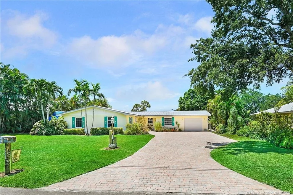Unit for sale at 906 SW Magnolia Bluff Drive, Palm City, FL 34990