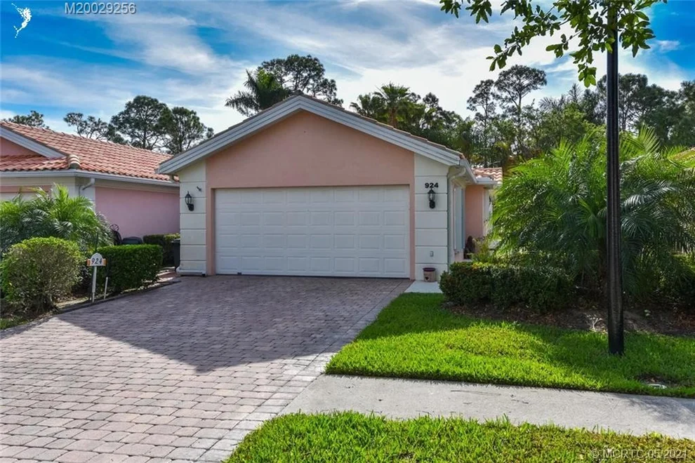 Unit for sale at 924 SW Tamarrow Place, Stuart, FL 34997