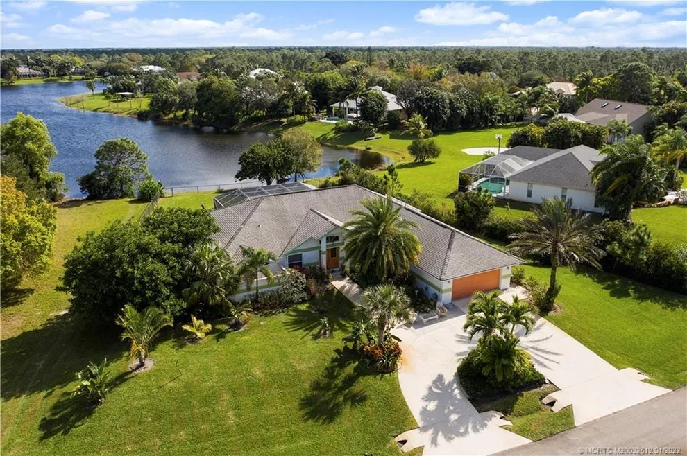 Unit for sale at 550 SE Ashley Oaks Way, Stuart, FL 34997