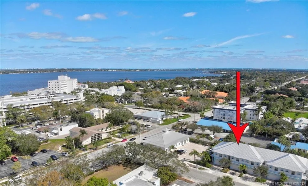 Unit for sale at 411 SE High School Avenue, Stuart, FL 34994