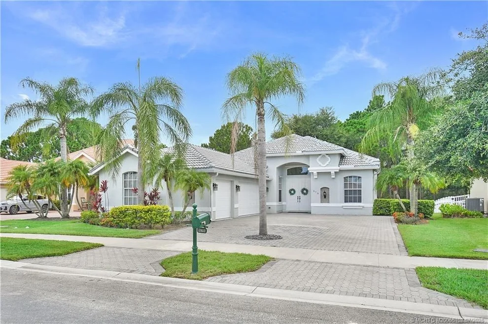 Unit for sale at 575 SW Romora, Port St Lucie, FL 34986