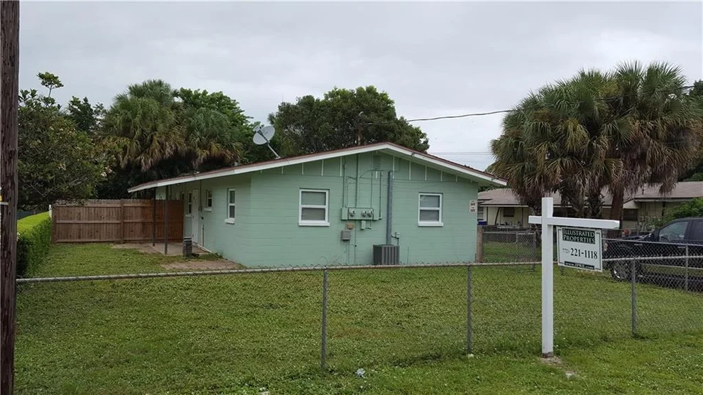Unit for sale at 347 SE Tejon Street SE, Stuart, FL 34994