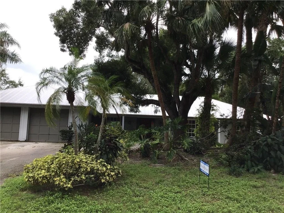 Unit for sale at 17 Riverview Drive, Stuart, FL 34996