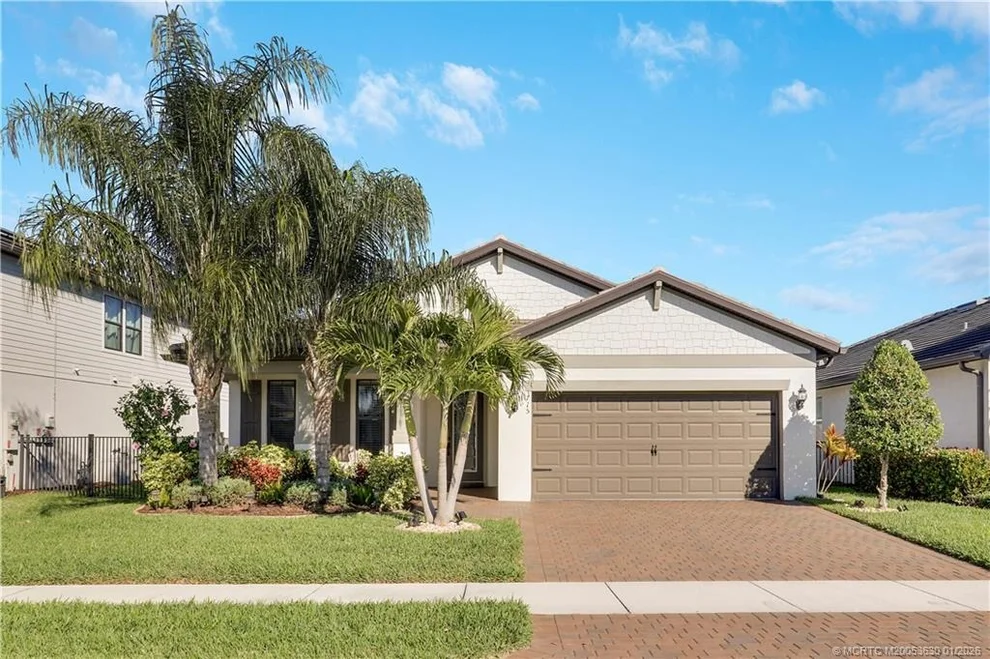 Unit for sale at 715 SE Boboli Way, Port St Lucie, FL 34984
