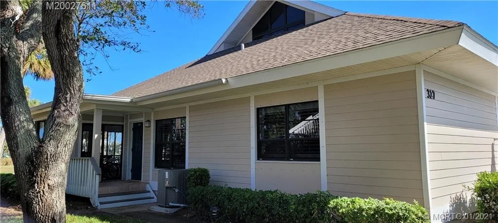 Unit for sale at 319 NE Golfview Circle, Stuart, FL 34996