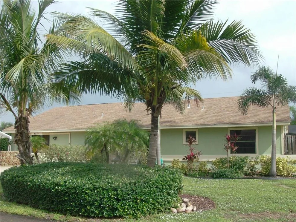 Unit for sale at 4581 SE Shady Ridge Lane, Stuart, FL 34997