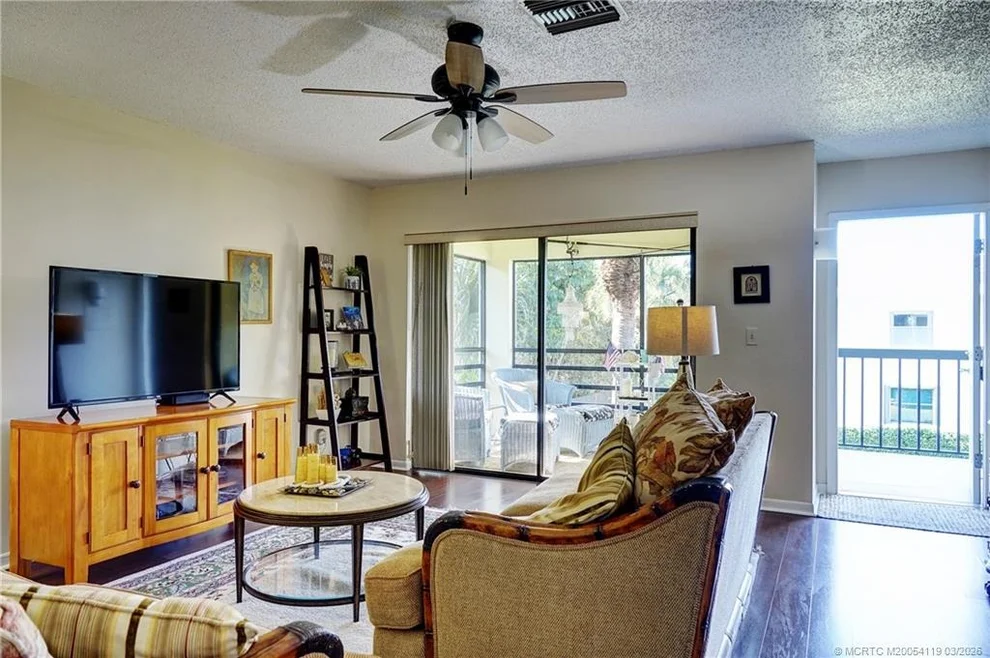 Unit for sale at 1290 SE Parkview Place, Stuart, FL 34994