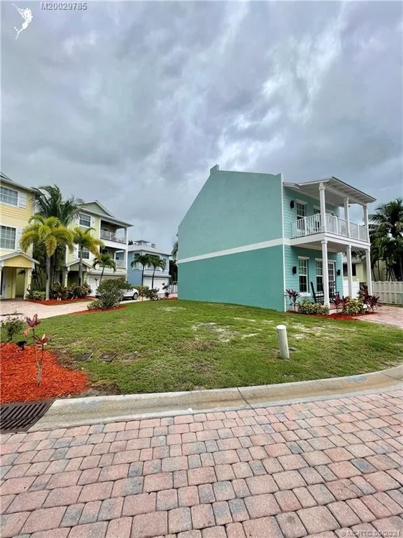 Unit for sale at 502 SW Akron Avenue, Stuart, FL 34994