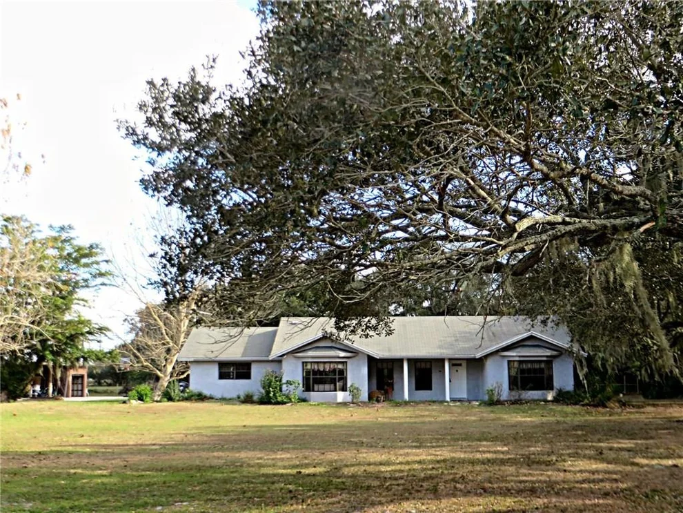 Unit for sale at 10130 SE 126th Boulevard, Okeechobee, FL 34974