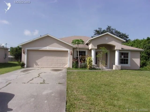 Unit for sale at 231 SW Grove Avenue, Port St Lucie, FL 34983