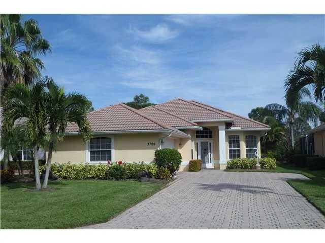 Unit for sale at 3709 NW Royal Oak Drive, Jensen Beach, FL 34957
