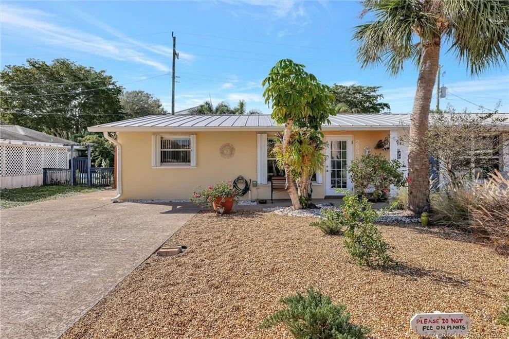 Unit for sale at 294 SE Sailfish Lane, Stuart, FL 34996