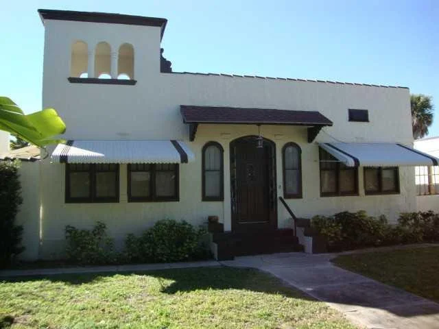 Unit for sale at 216 SE Hibiscus Avenue, Stuart, FL 34996