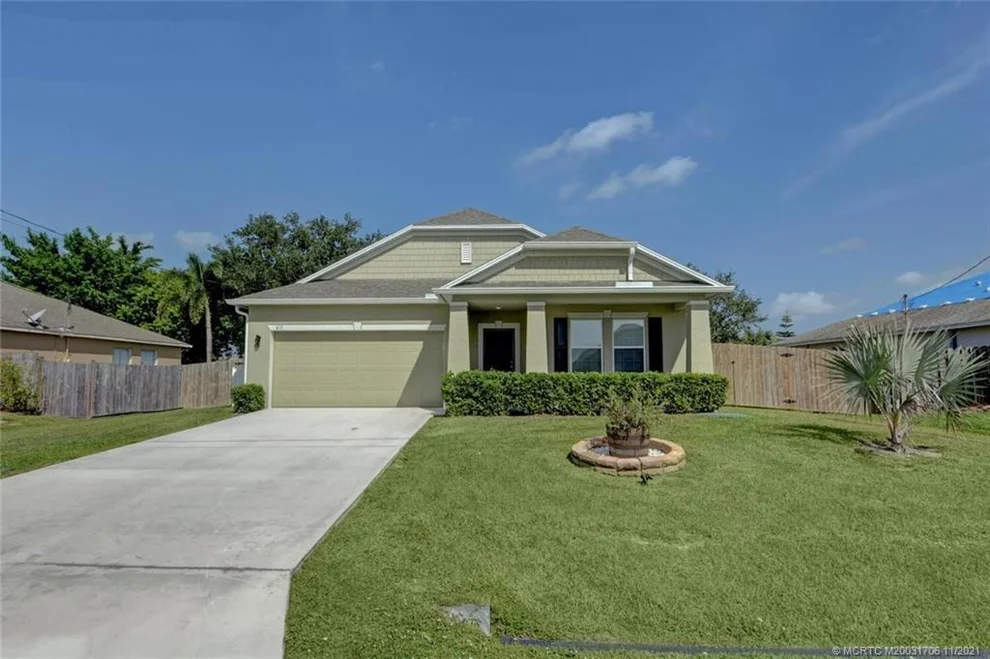 Unit for sale at 611 SW Mccullough Avenue, Port St Lucie, FL 34953