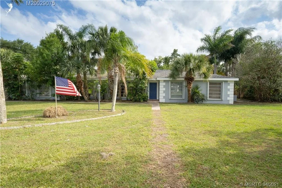 Unit for sale at 693 NW Spruce Ridge Drive, Stuart, FL 34994
