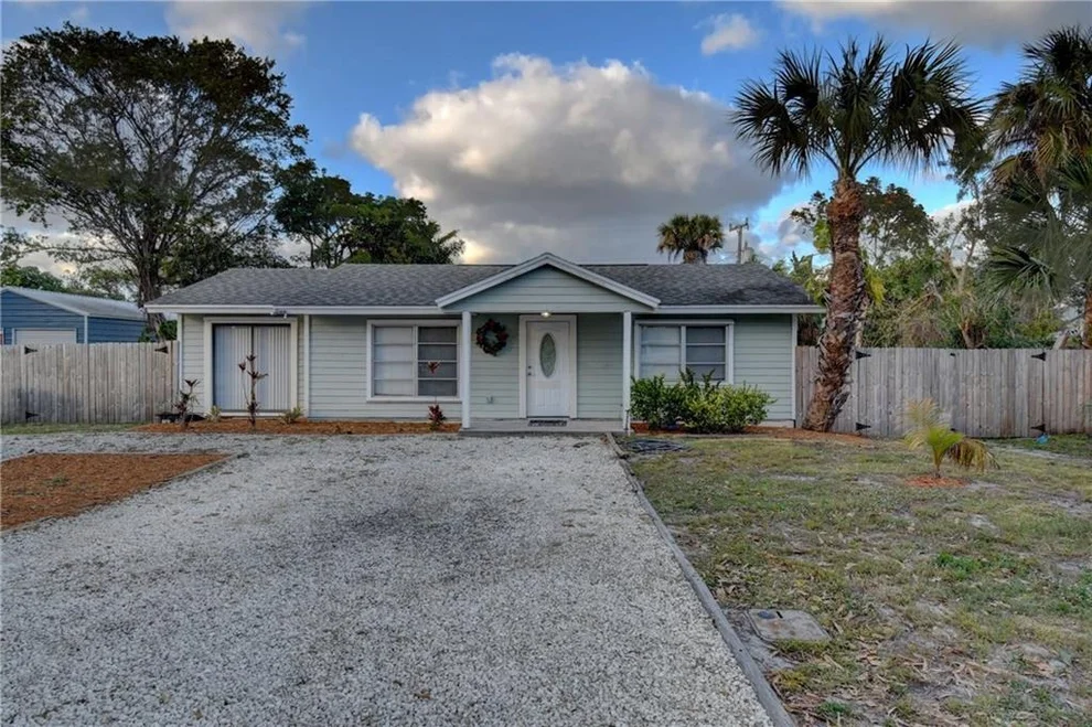 Unit for sale at 847 SE 15th Street, Stuart, FL 34994