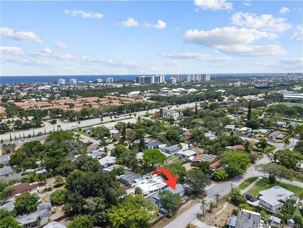 Unit for sale at 301 Lancaster Street, Boca Raton, FL 33487