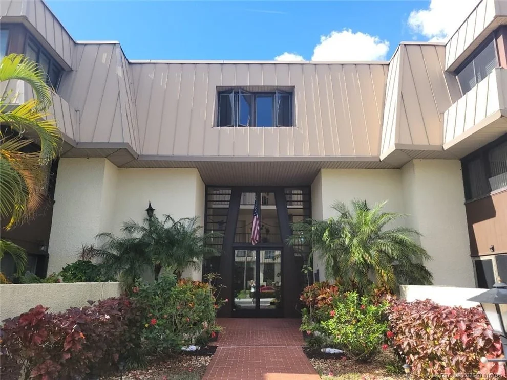 Unit for sale at 1800 SE St Lucie Boulevard, Stuart, FL 34996