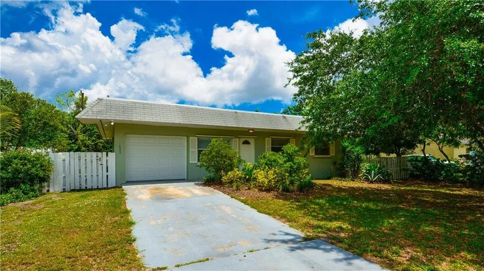 Unit for sale at 1637 SE Dixie Highway, Stuart, FL 34994