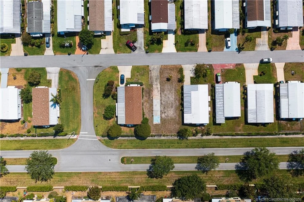 Unit for sale at 7456 SE Independence Avenue, Hobe Sound, FL 33455