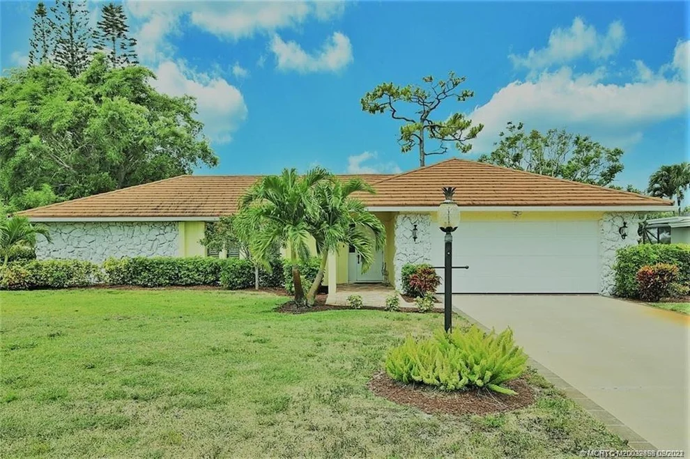 Unit for sale at 3813 SE Fairway Way E, Stuart, FL 34997