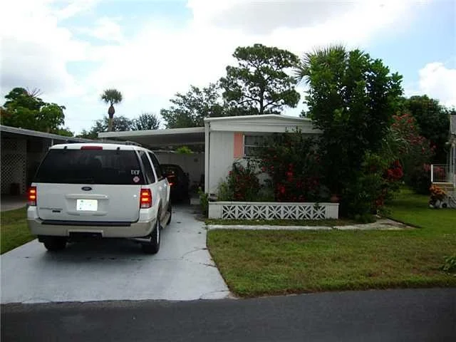 Unit for sale at 240 SE Trafalgar Terrace, Stuart, FL 34994