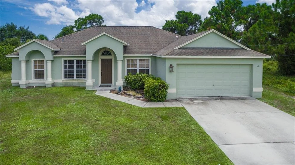 Unit for sale at 410 SW Mccomb Avenue, Port St Lucie, FL 34953