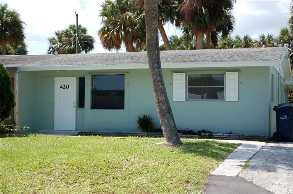 Unit for sale at 420 SE Robalo Court, Stuart, FL 34996