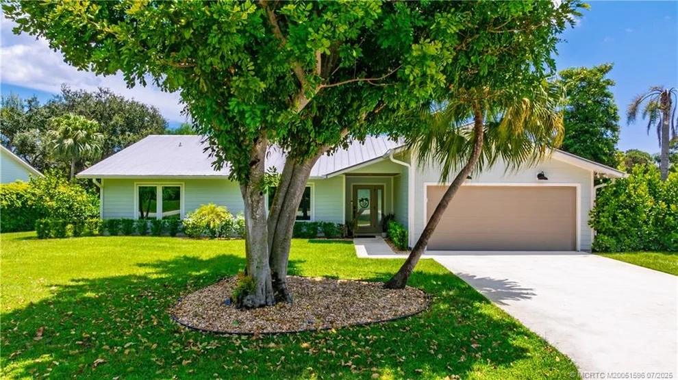 Unit for sale at 901 SW Pine Tree Lane, Palm City, FL 34990