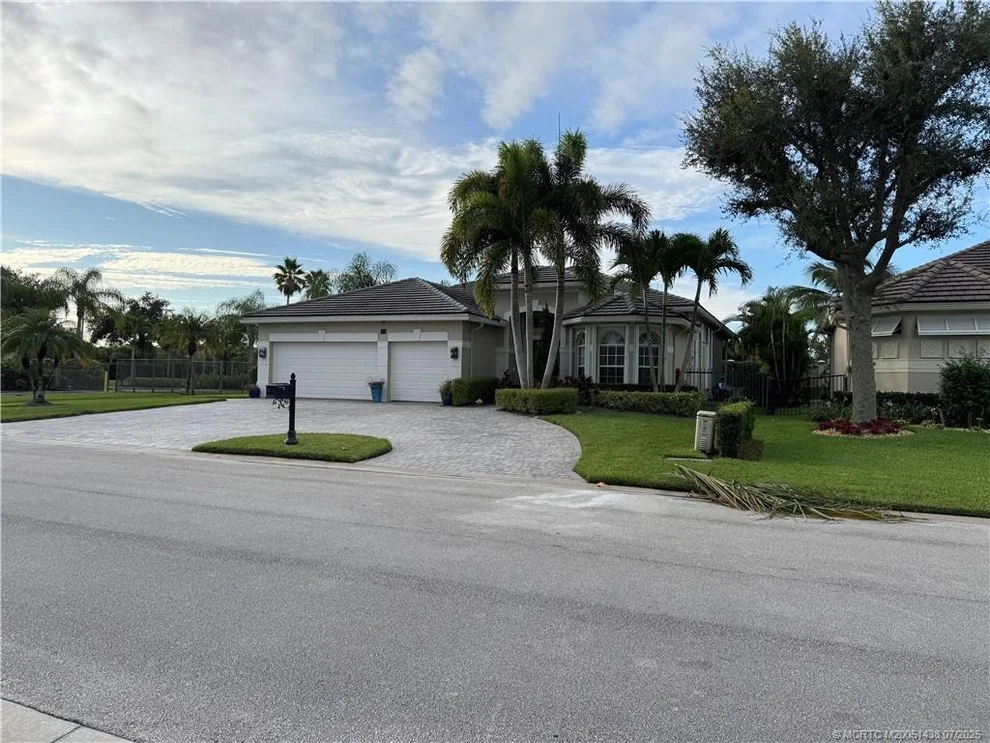 Unit for sale at 771 SW River Bend Circle, Stuart, FL 34997