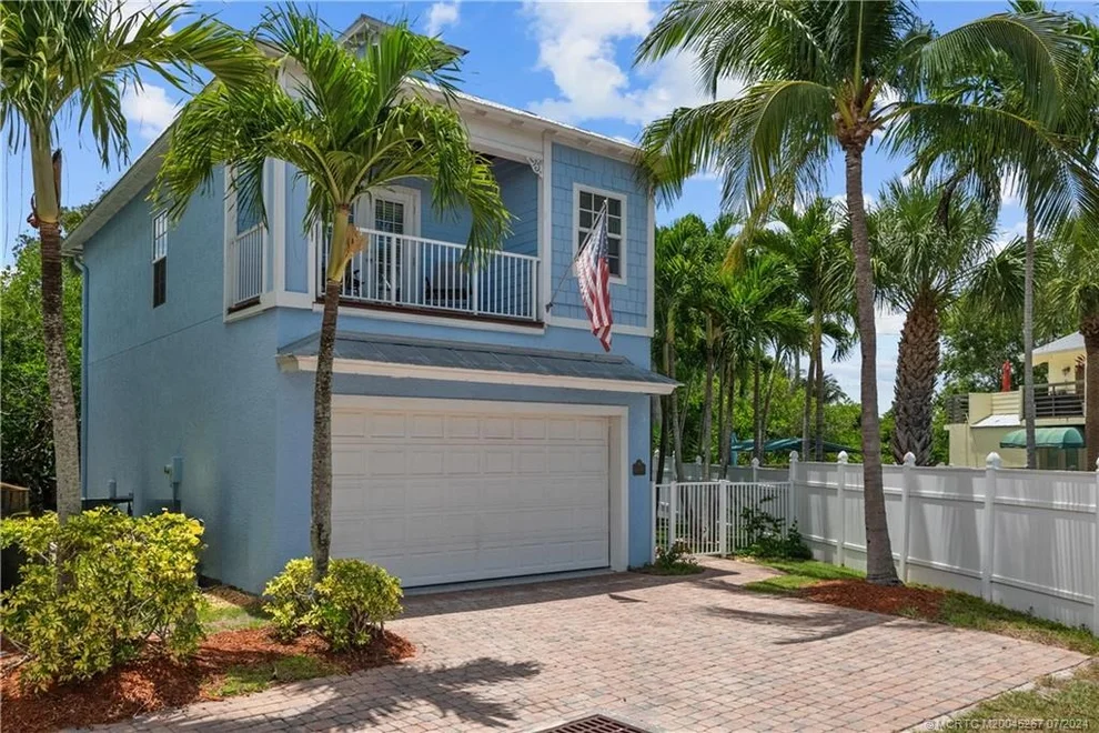 Unit for sale at 504 SW Akron Avenue, Stuart, FL 34994