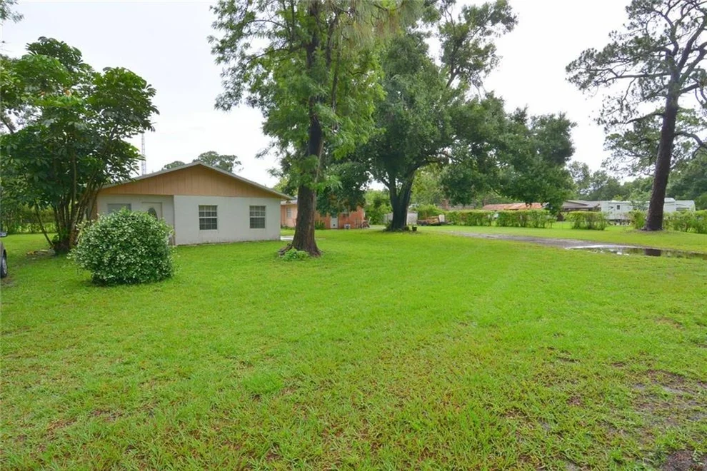 Unit for sale at 610 Ulrich Road, Fort Pierce, FL 34982
