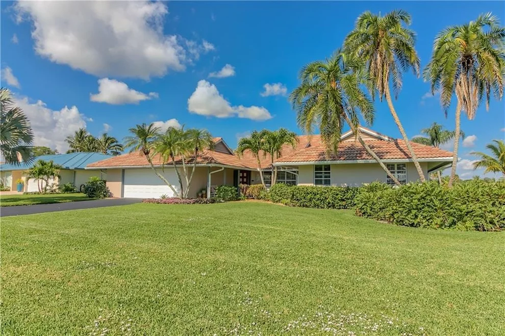 Unit for sale at 3502 SE Clubhouse Place, Stuart, FL 34997