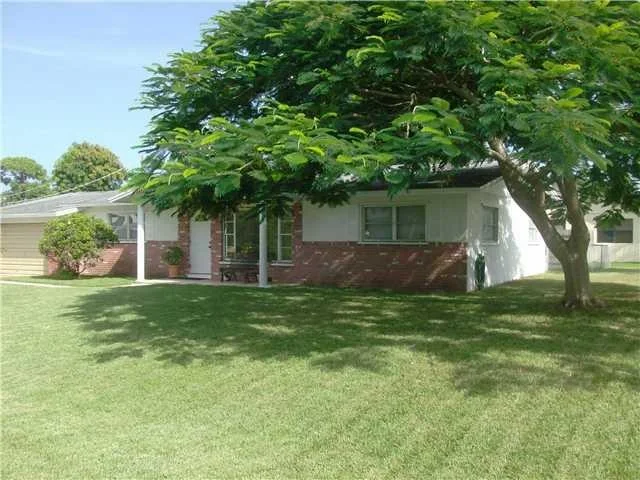 Unit for sale at 2222 SE Jackson Street, Stuart, FL 34997
