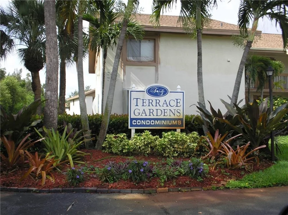 Unit for sale at 748 NW Fork Road, Stuart, FL 34994