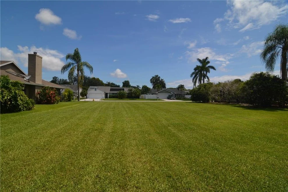 Unit for sale at 750 NE Zebrina Senda, Jensen Beach, FL 34957