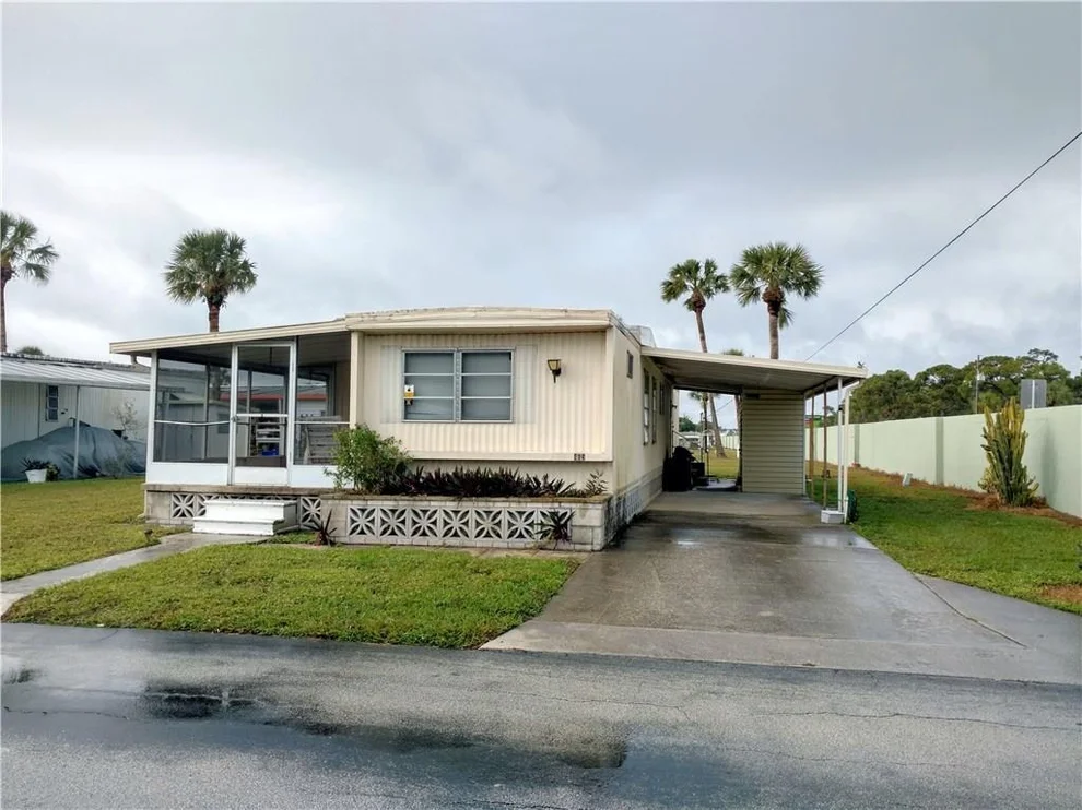 Unit for sale at 465 SE Trafalgar Terrace, Stuart, FL 34994