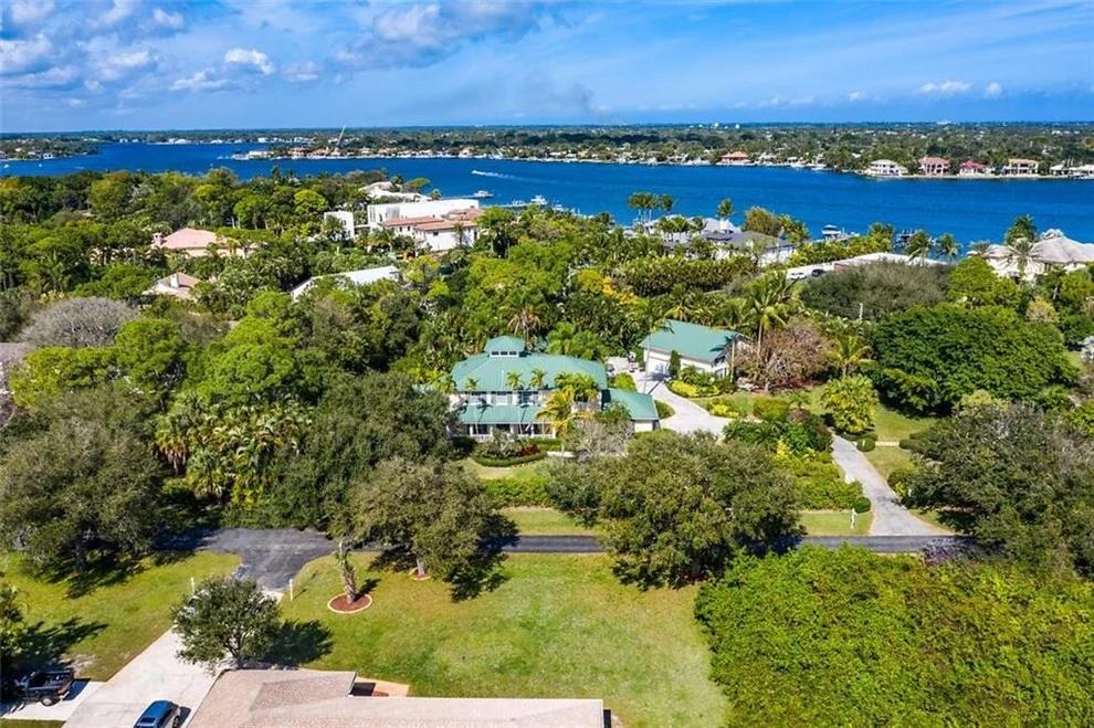 Unit for sale at 5321 Point Lane E, Jupiter, FL 33458
