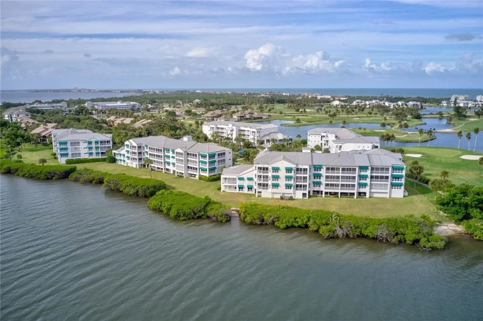 Unit for sale at 164 NE Edgewater Drive, Stuart, FL 34996