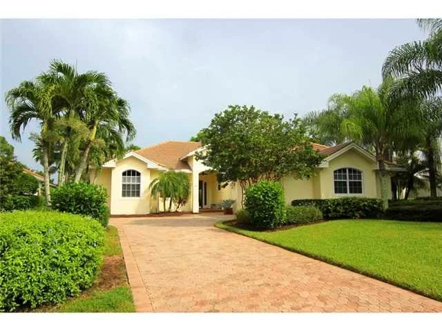 Unit for sale at 4333 SE Coventry Lane, Stuart, FL 34997