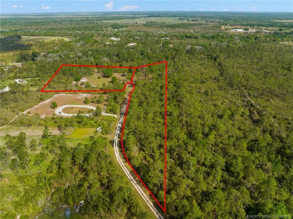 Unit for sale at 32801 US Hwy 441 N., #240 & 241, Okeechobee, FL 34972