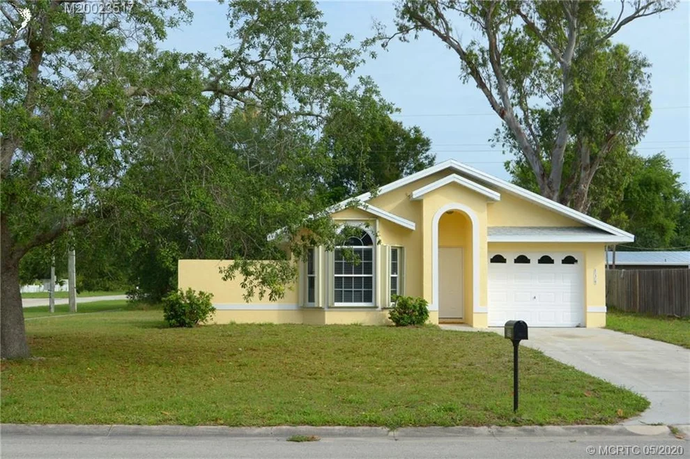 Unit for sale at 530 20th Place SW, Vero Beach, FL 32962