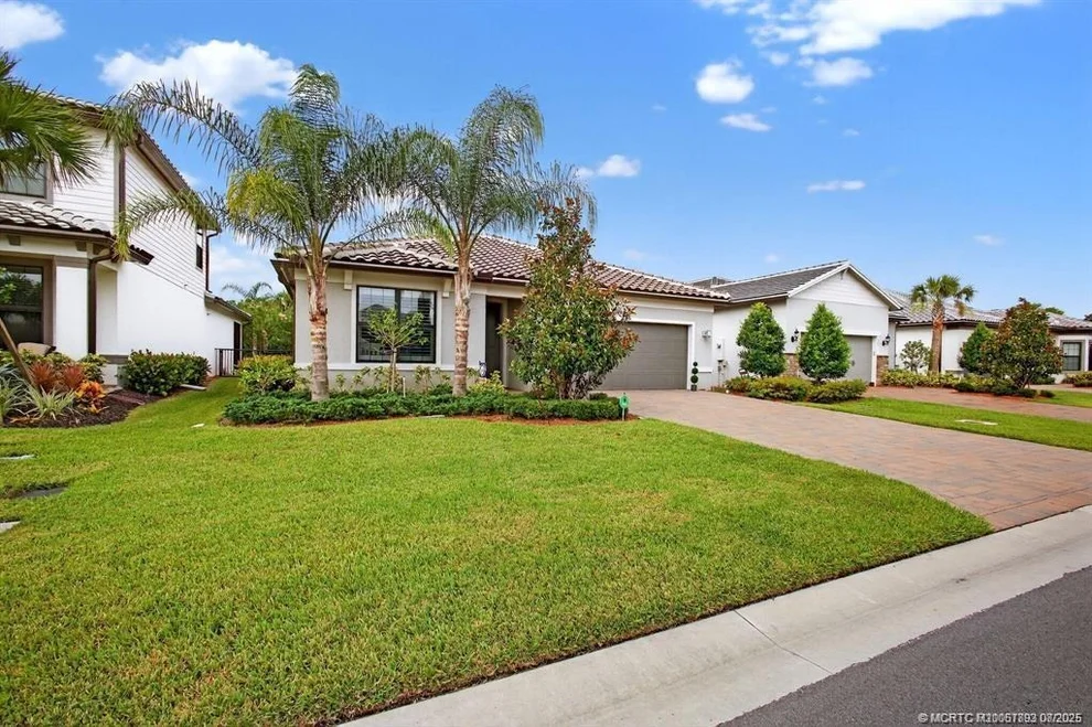 Unit for sale at 516 SE Villandry Way, Port St Lucie, FL 34984