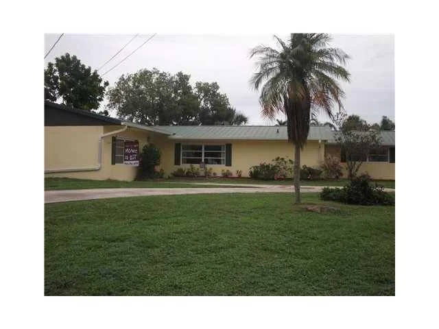 Unit for sale at 420 SW BEACHWAY Avenue, Palm City, FL 34990