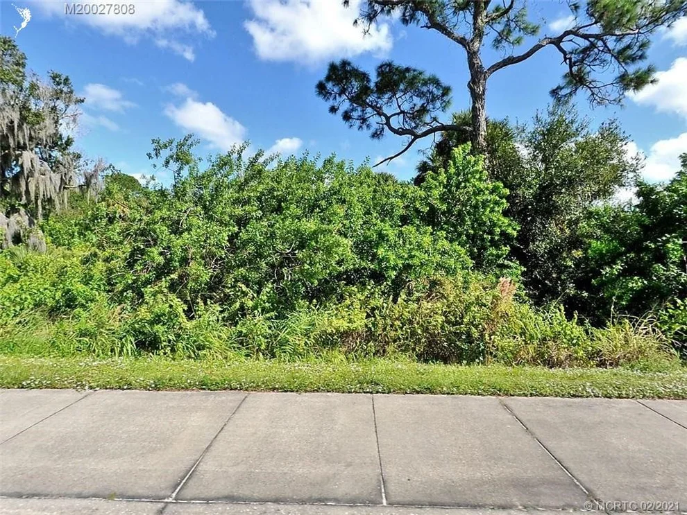 Unit for sale at 3398 S 25th Street, Fort Pierce, FL 34981