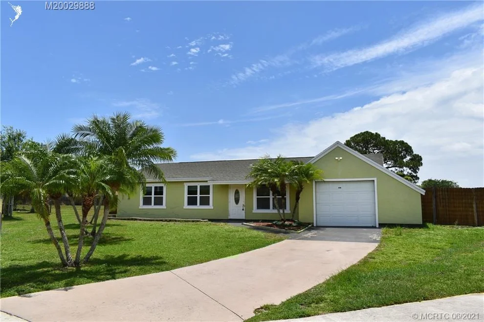 Unit for sale at 2081 SE Oxmoor Terrace, Port St Lucie, FL 34952